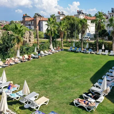 Square Adults Only 4*